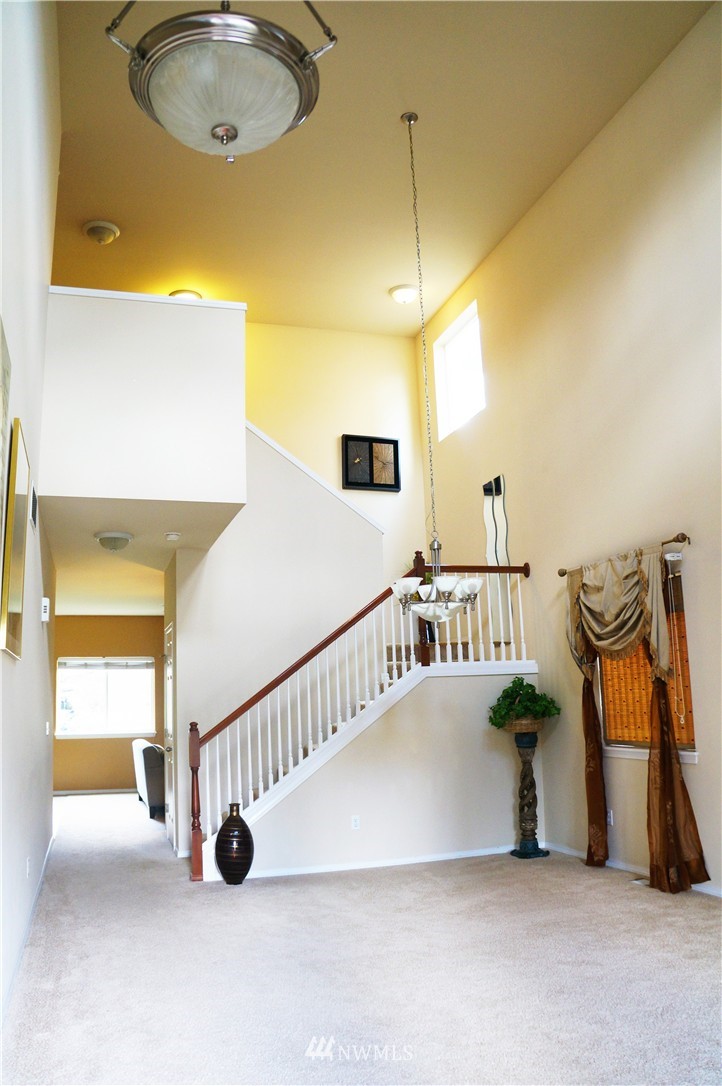 2718 232nd Place Southeast Bothell, WA 98021 - Photo 2 of 22