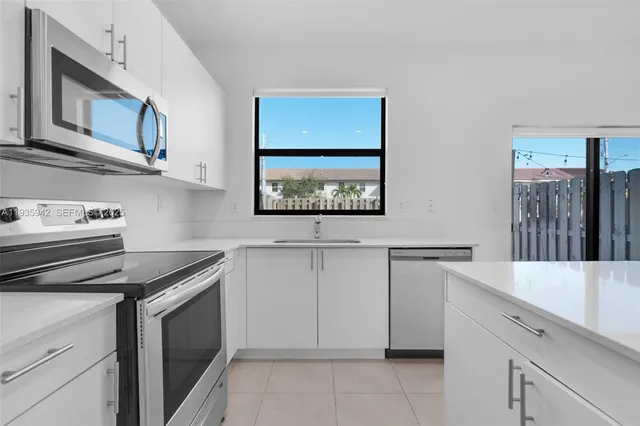 $2,700 | 24563 Southwest 117th Court, Unit 24563, Homestead, FL 33032