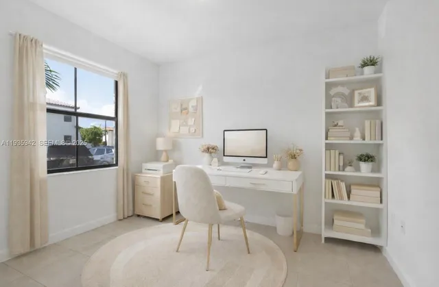 $2,700 | 24563 Southwest 117th Court, Unit 24563, Homestead, FL 33032