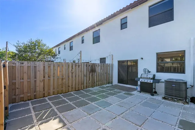 $2,700 | 24563 Southwest 117th Court, Unit 24563, Homestead, FL 33032