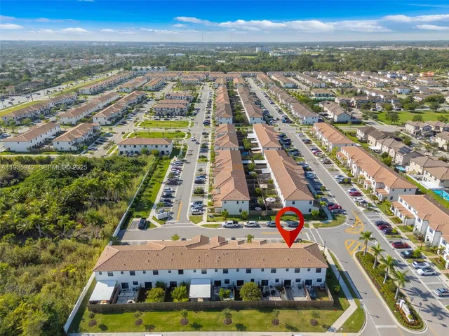 $2,700 | 24563 Southwest 117th Court, Unit 24563, Homestead, FL 33032