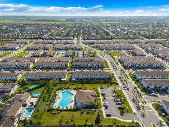 $2,700 | 24563 Southwest 117th Court, Unit 24563, Homestead, FL 33032