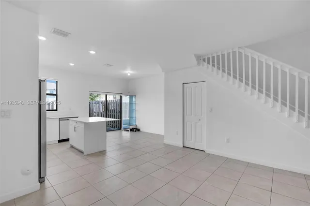 $2,700 | 24563 Southwest 117th Court, Unit 24563, Homestead, FL 33032