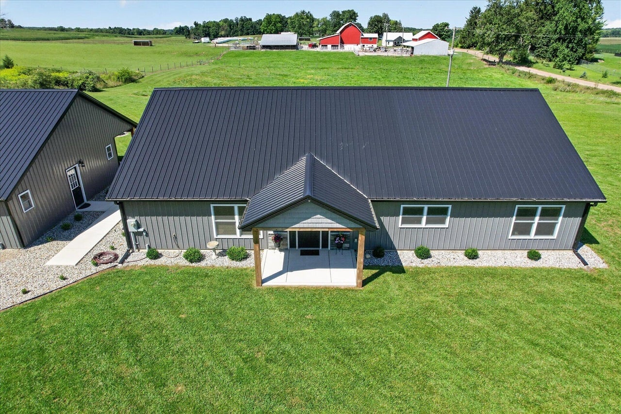 13951 Lane Road Cement City, MI 49233 - Photo 38 of 47 Gallery Image 38