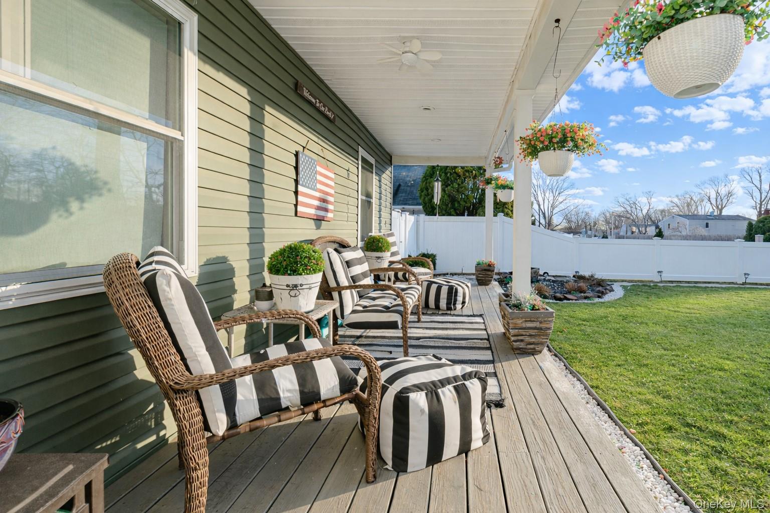 67 Sheldon Street Central Islip, NY 11722 - Photo 4 of 26