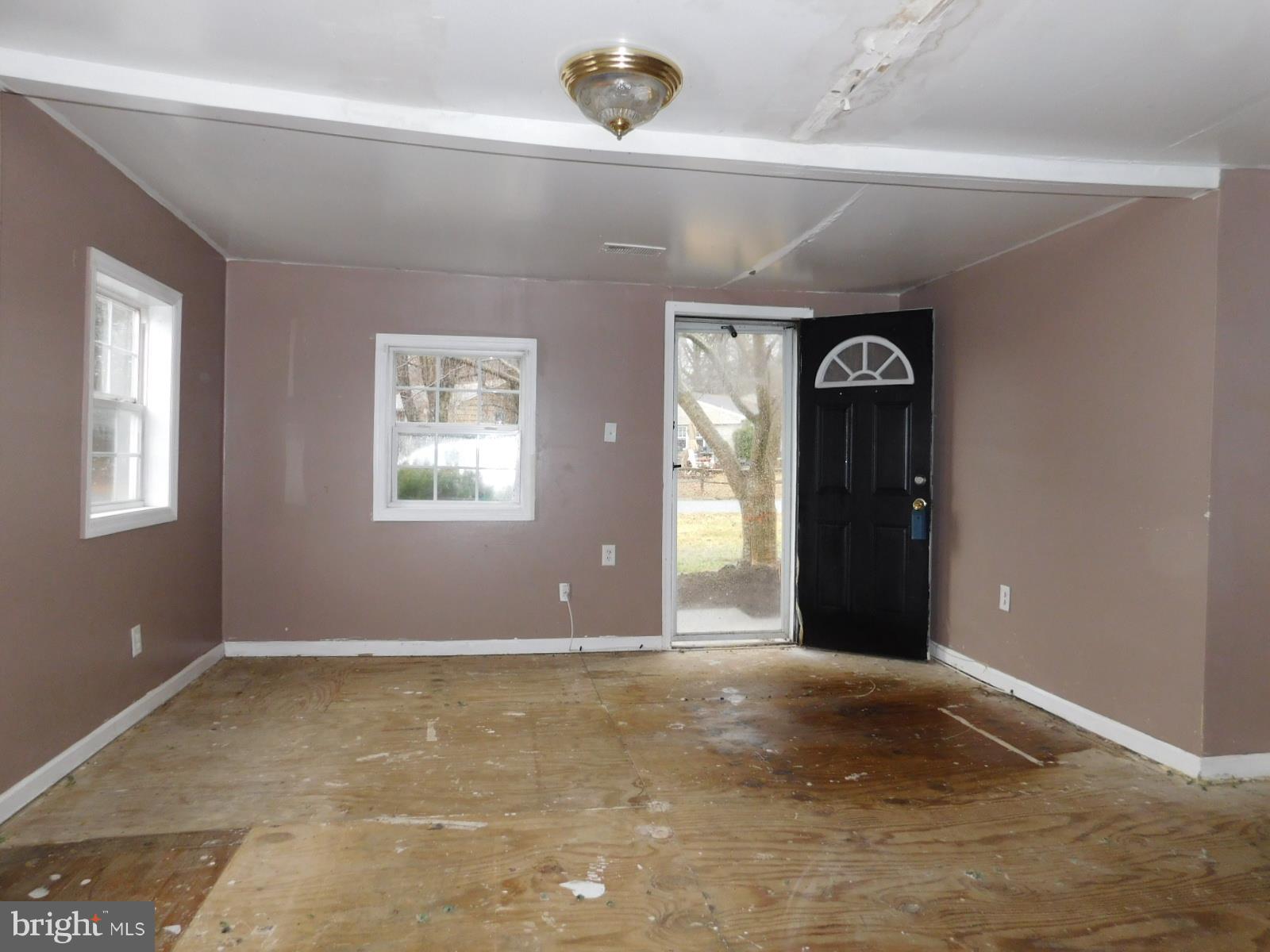 50 Meadow Road New Castle, DE 19720 - Photo 3 of 17 Gallery Image 3