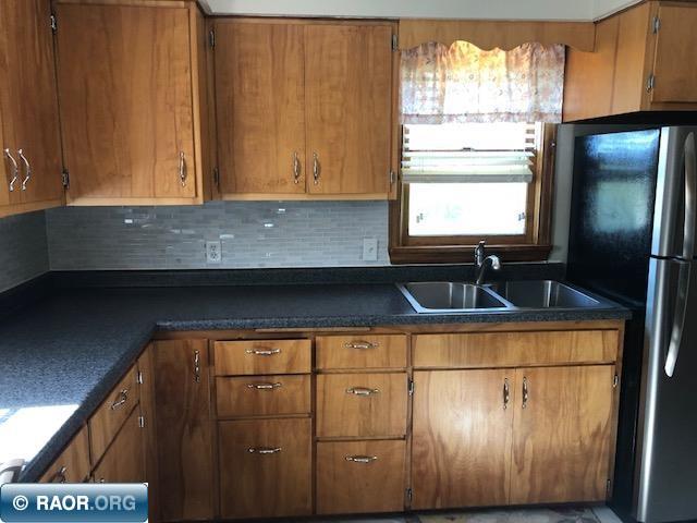 105 6th Street Northwest Chisholm, MN 55719 - Photo 11 of 28