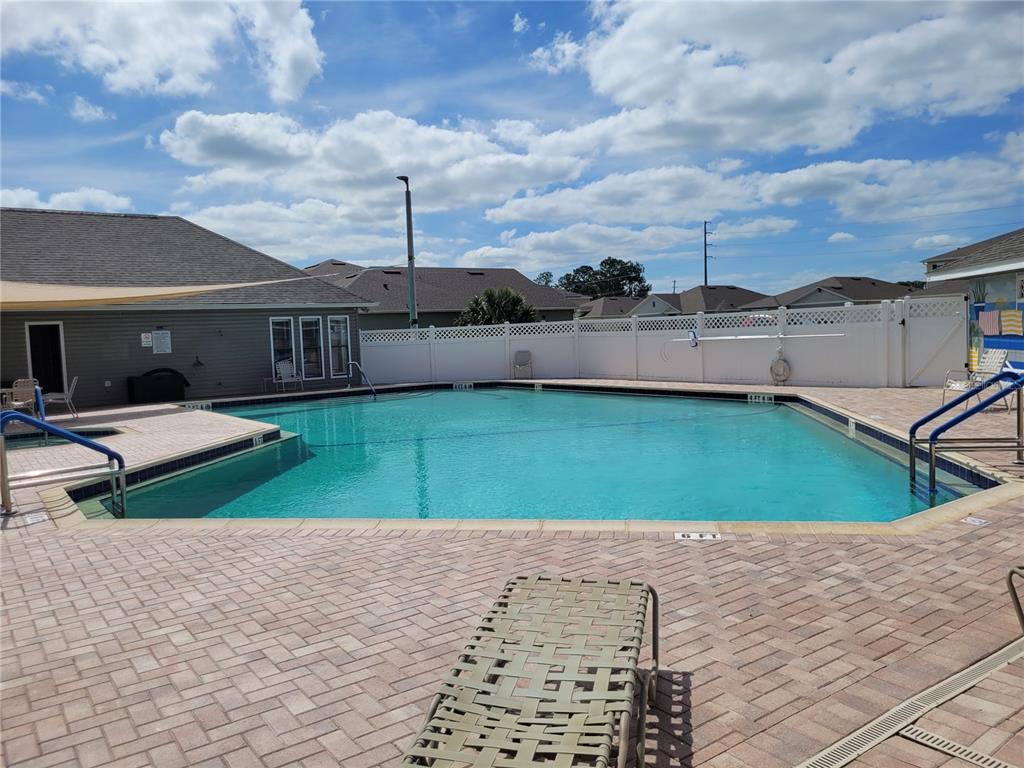 432 Baytree Boulevard Tavares, FL 32778 - Photo 50 of 65 a view of a terrace with lawn chairs