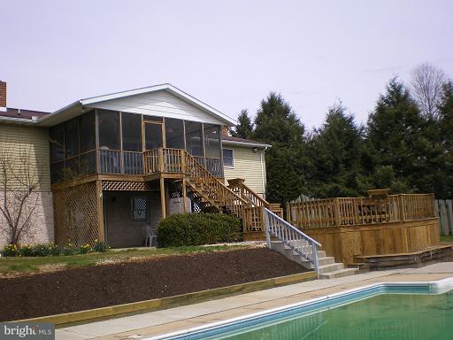 930 Skyline Avenue Lititz, PA 17543 - Photo 2 of 6 Gallery Image 2