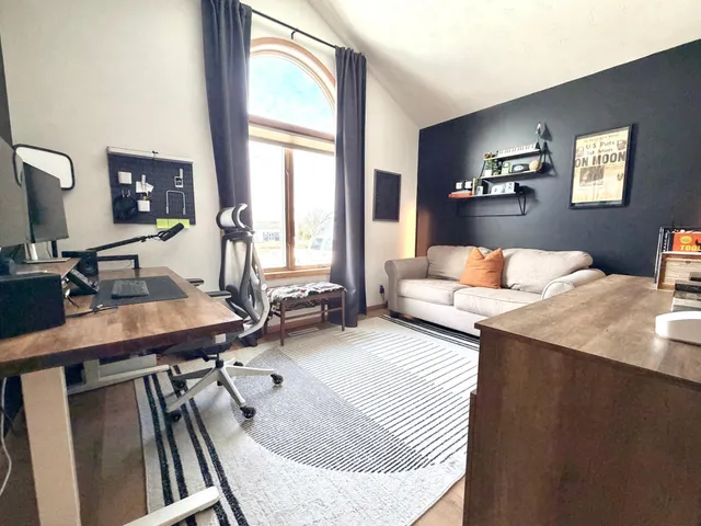 $429,000 | 867 Briarwood Drive, Worthington, MN 56187