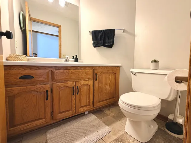 $429,000 | 867 Briarwood Drive, Worthington, MN 56187