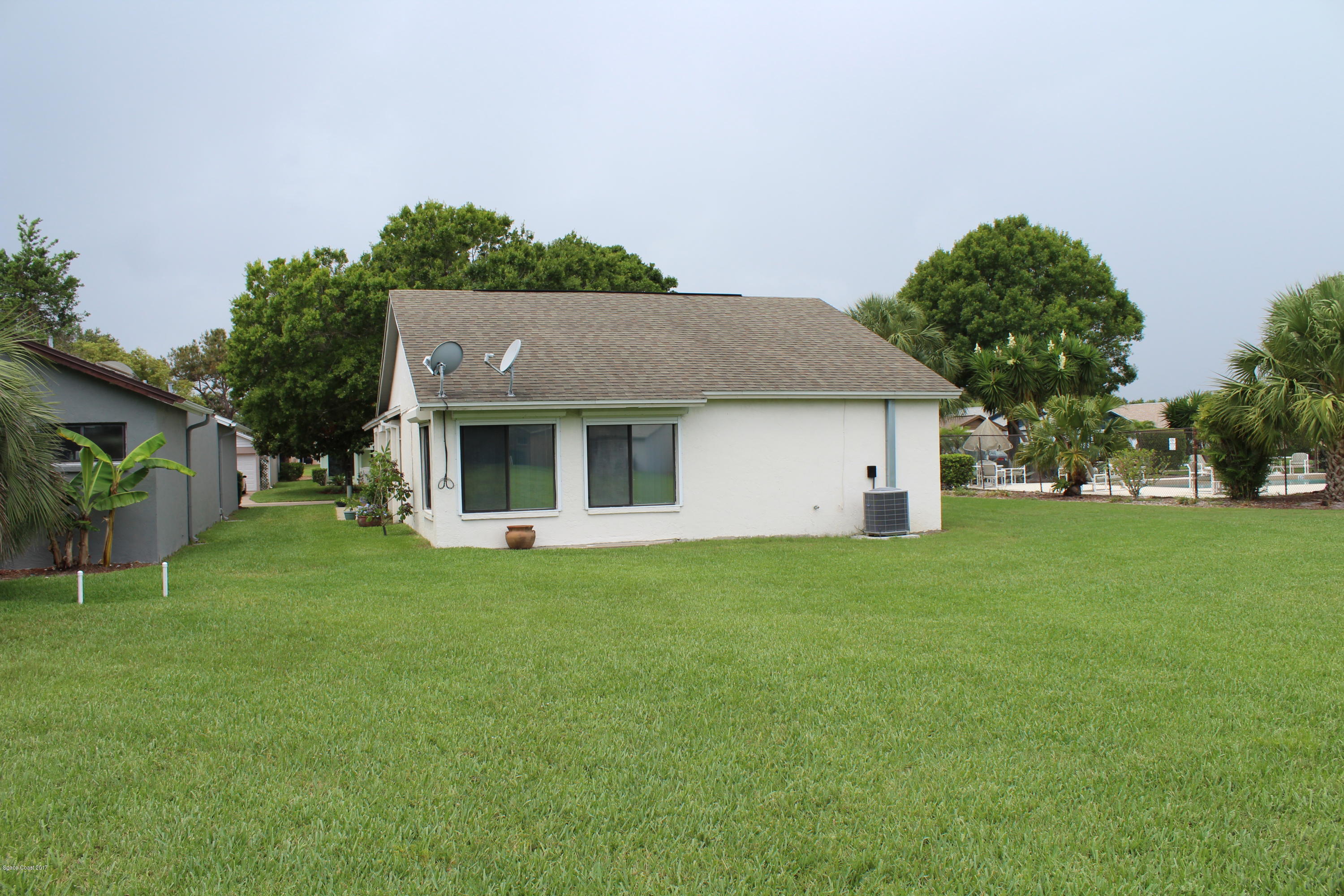 370 Myrtlewood Road Melbourne, FL 32940 - Photo 20 of 26 Large Yard