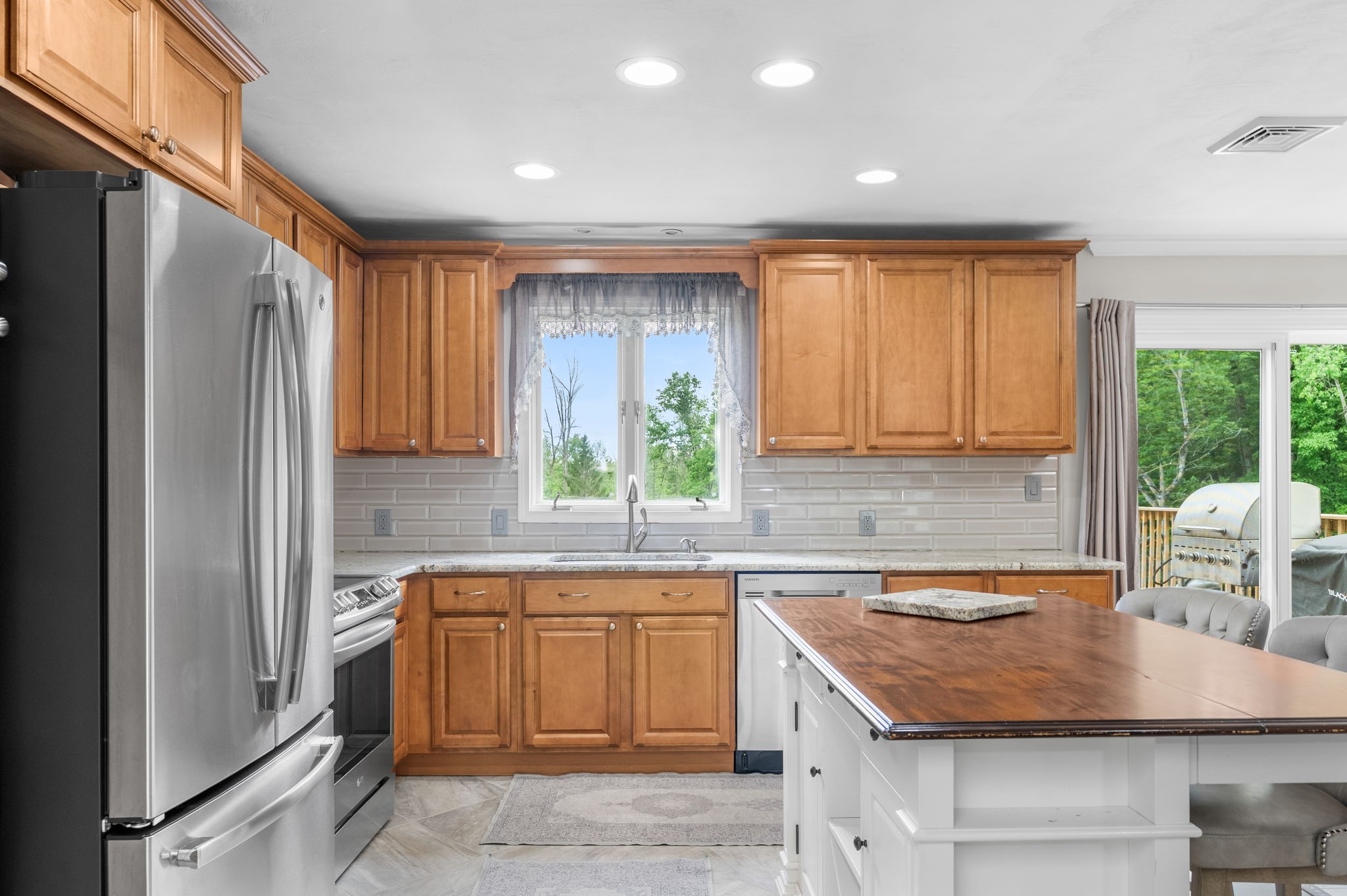 618 Pollard Hill Road Johnson City, NY 13790 - Photo 5 of 33