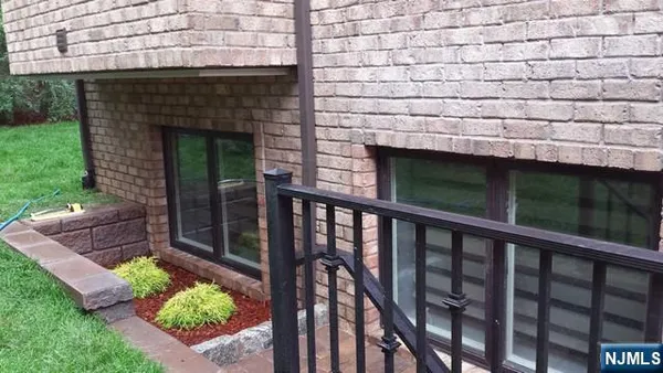 $5,250 | 510 3rd Street, Unit A, Palisades Park, NJ 07650