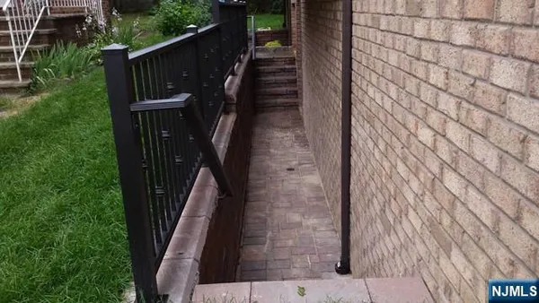 $5,250 | 510 3rd Street, Unit A, Palisades Park, NJ 07650