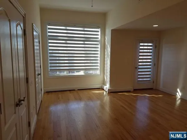 $5,250 | 510 3rd Street, Unit A, Palisades Park, NJ 07650