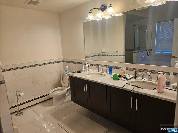 $5,250 | 510 3rd Street, Unit A, Palisades Park, NJ 07650