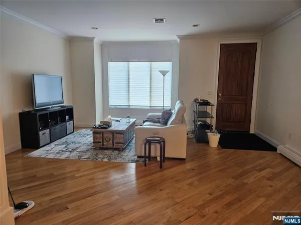 $5,250 | 510 3rd Street, Unit A, Palisades Park, NJ 07650