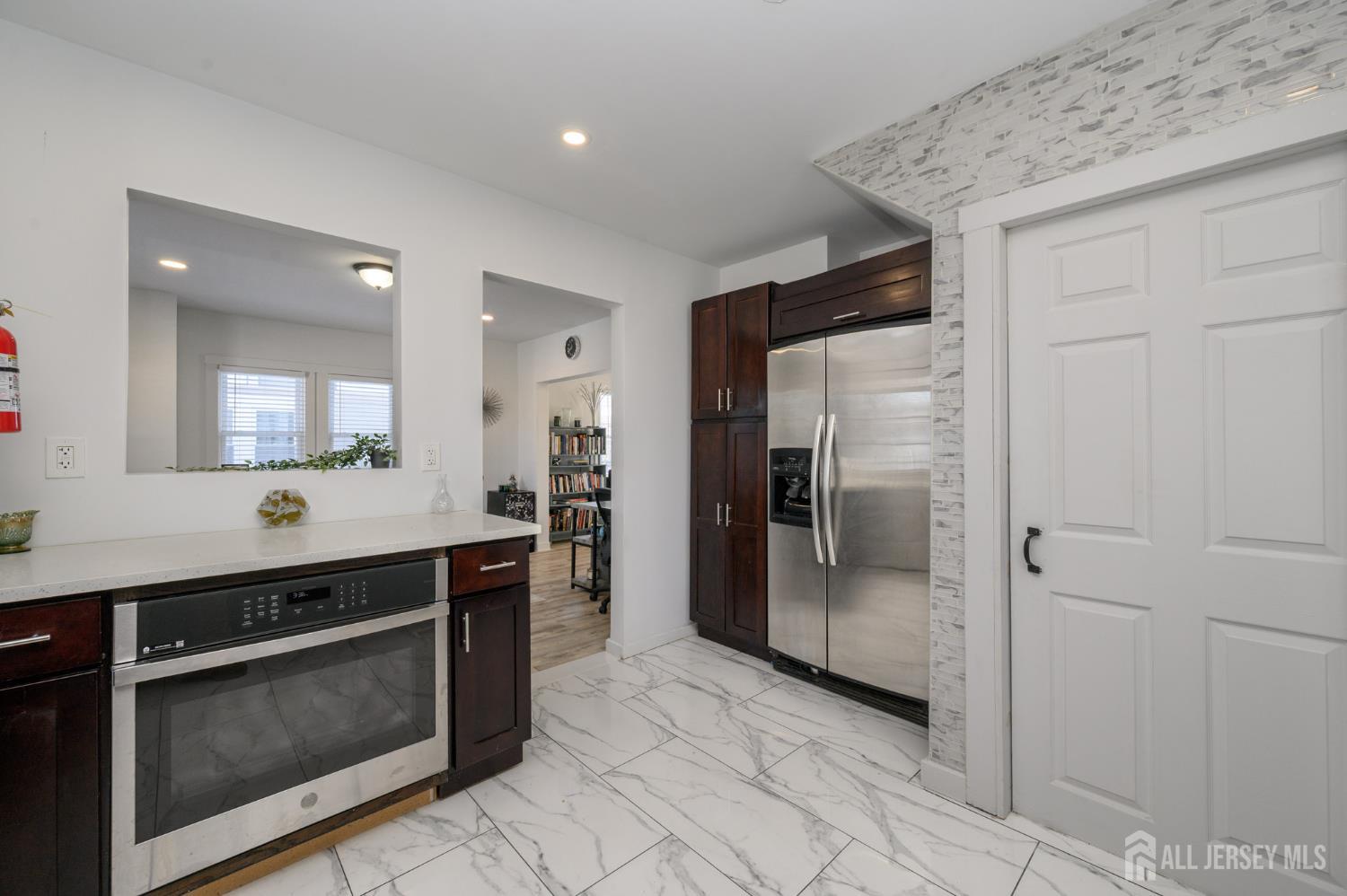 317 Billingsport Road Paulsboro, NJ 08066 - Photo 15 of 32