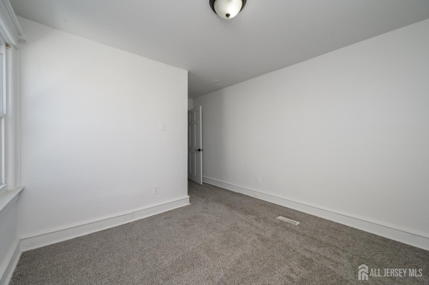 317 Billingsport Road Paulsboro, NJ 08066 - Photo 29 of 32