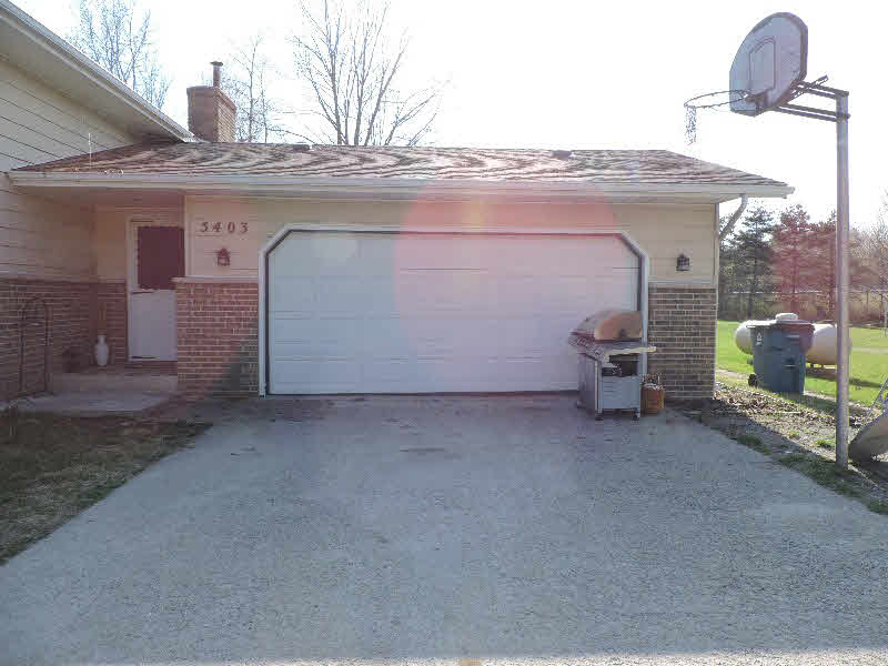 5403 Heppner Road Pinconning, MI 48650 - Photo 4 of 34