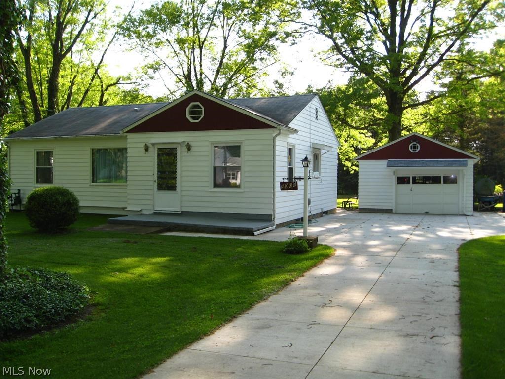 5908 Keller Road Akron, OH 44319 - Photo 2 of 33