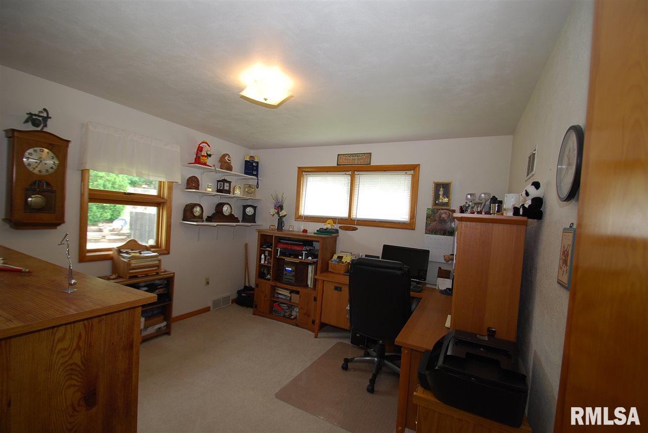 1415 James Road Pekin, IL 61554 - Photo 11 of 27 Gallery Image 11