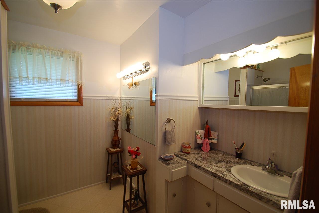 1415 James Road Pekin, IL 61554 - Photo 14 of 27 Gallery Image 14