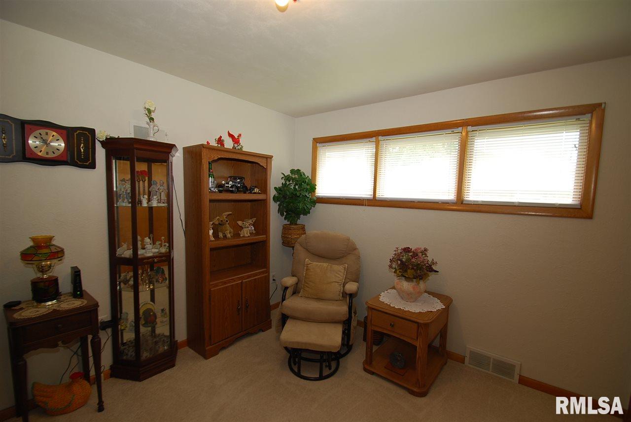 1415 James Road Pekin, IL 61554 - Photo 16 of 27 Gallery Image 16