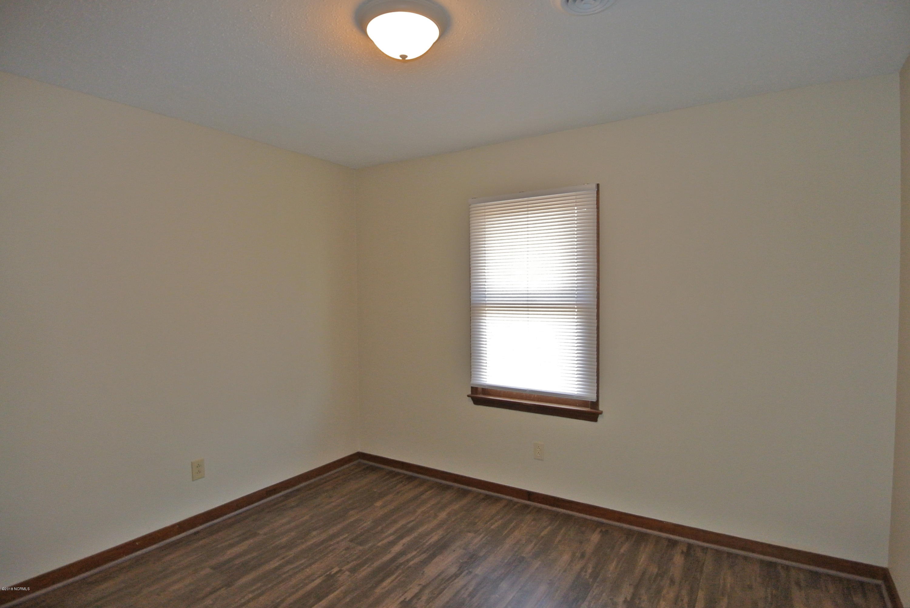 1106 Karen Drive, Unit G New Bern, NC 28562 - Photo 12 of 13 Bedroom #2