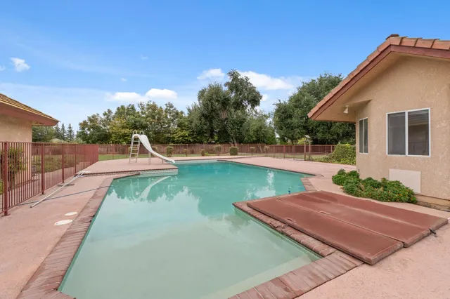 $1,750,000 | 7357 East Dennett Avenue, Fresno, CA 93737