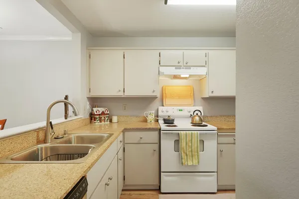 $259,000 | 2401 Eilers Lane, Unit 304, Lodi, CA 95242