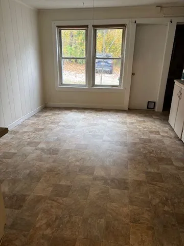 $1,195 | 77 Main Street, Unit 4, Greenville, NH 03048