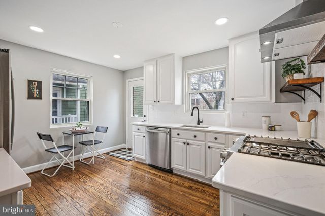 $975,000 | 20 West Myrtle Street, Alexandria, VA 22301
