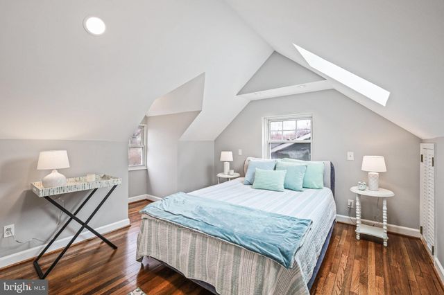 $975,000 | 20 West Myrtle Street, Alexandria, VA 22301