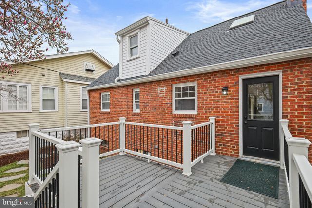 $975,000 | 20 West Myrtle Street, Alexandria, VA 22301