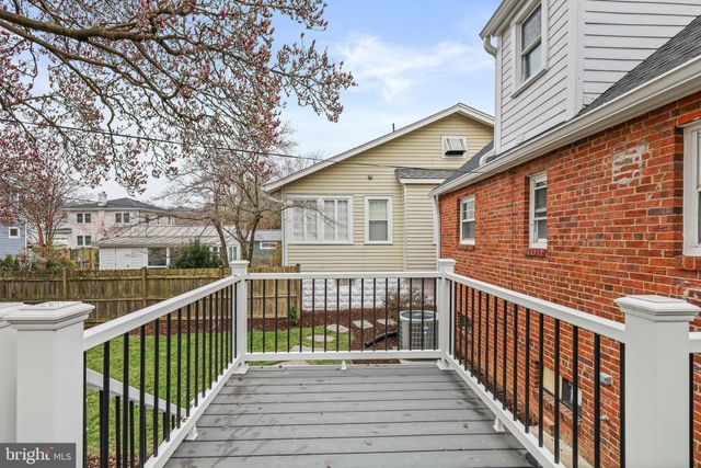 $975,000 | 20 West Myrtle Street, Alexandria, VA 22301