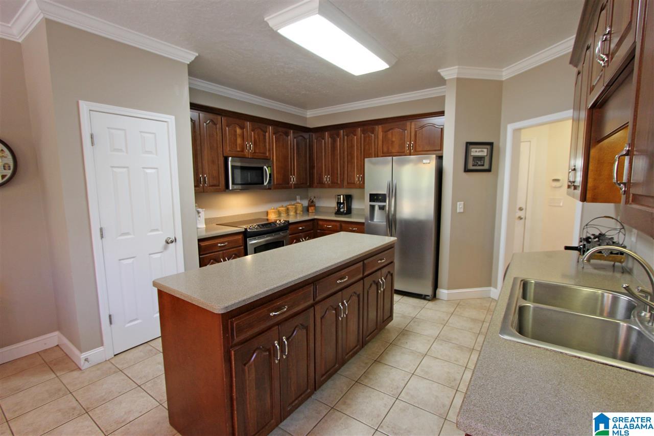 607 Almaroad Place Jacksonville, AL 36265 - Photo 4 of 50