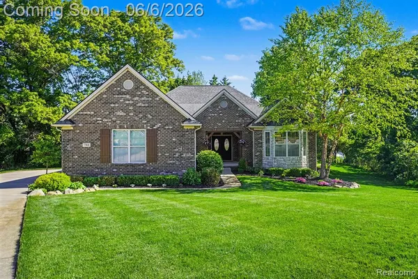 $849,900 | 788 Fish Lake Court, Oxford, MI 48371