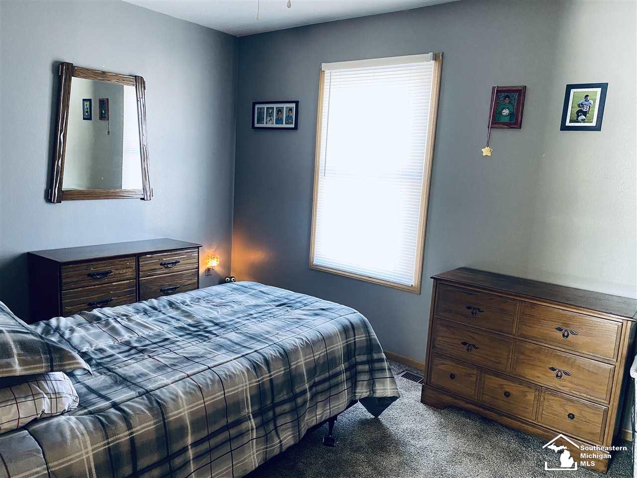 323 Nadeau Road Monroe, MI 48162 - Photo 14 of 25