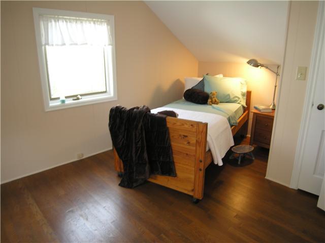2470 Lane Road Columbus, OH 43220 - Photo 13 of 18