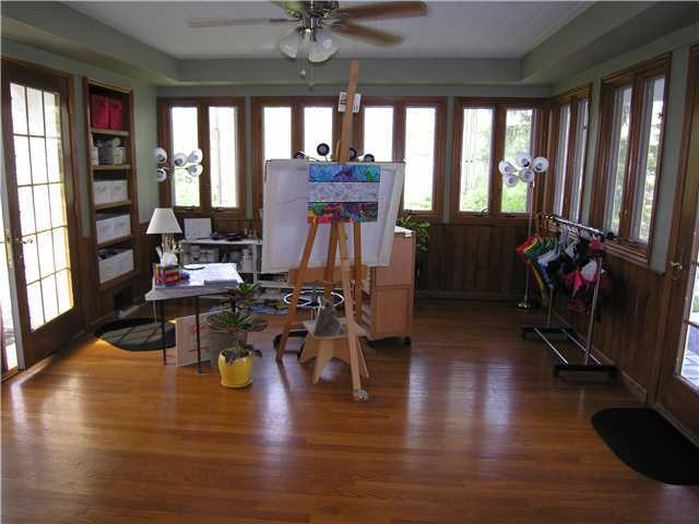 2470 Lane Road Columbus, OH 43220 - Photo 9 of 18