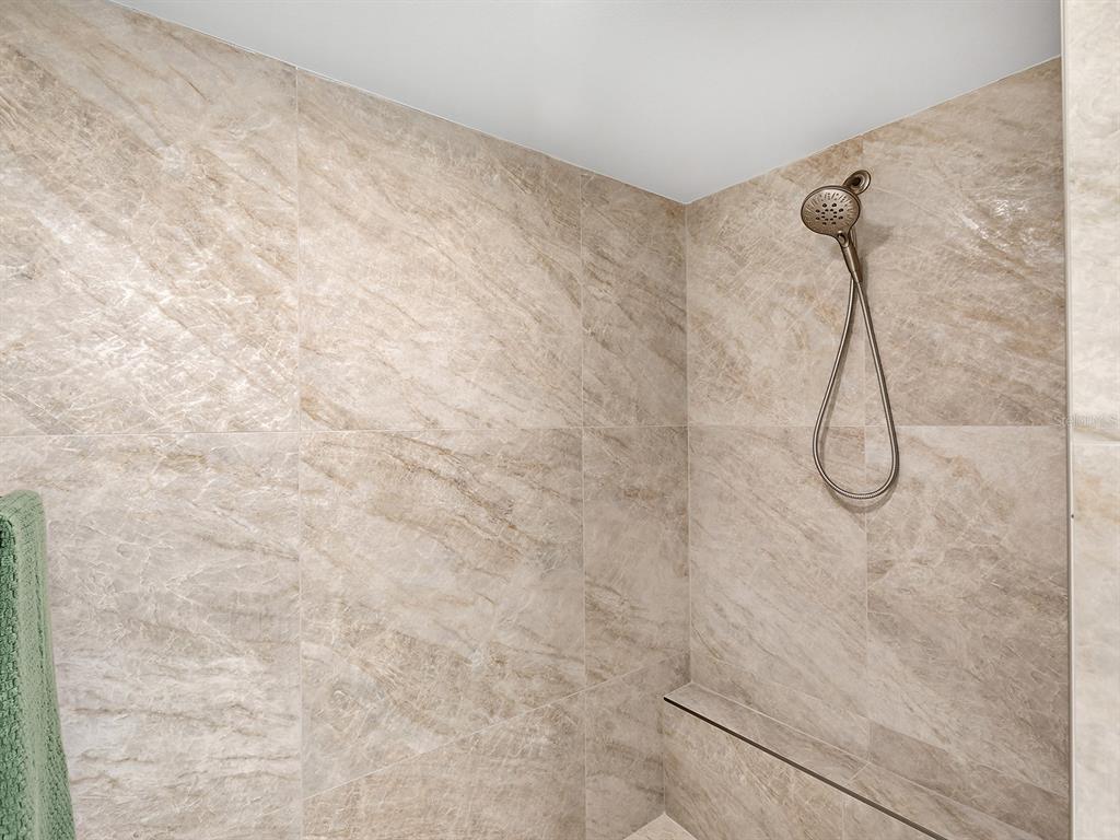 6094 Wilshire Boulevard, Unit 8 Sarasota, FL 34233 - Photo 19 of 42