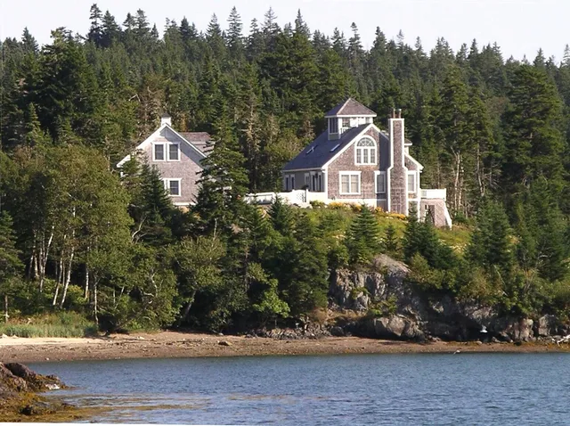 $1,200,000 | 613 Yoho Head Road, Machiasport, ME 04655