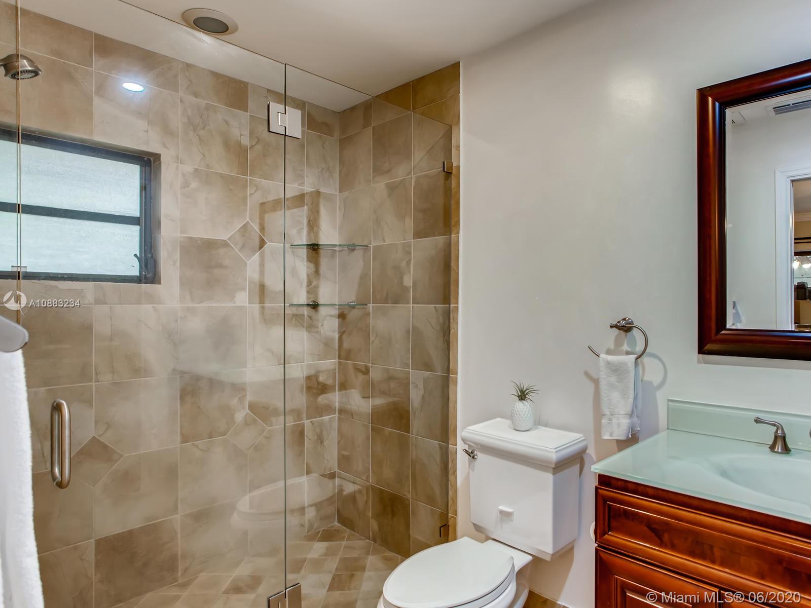 6614 Tiburon Circle Boca Raton, FL 33433 - Photo 13 of 18 Gallery Image 13