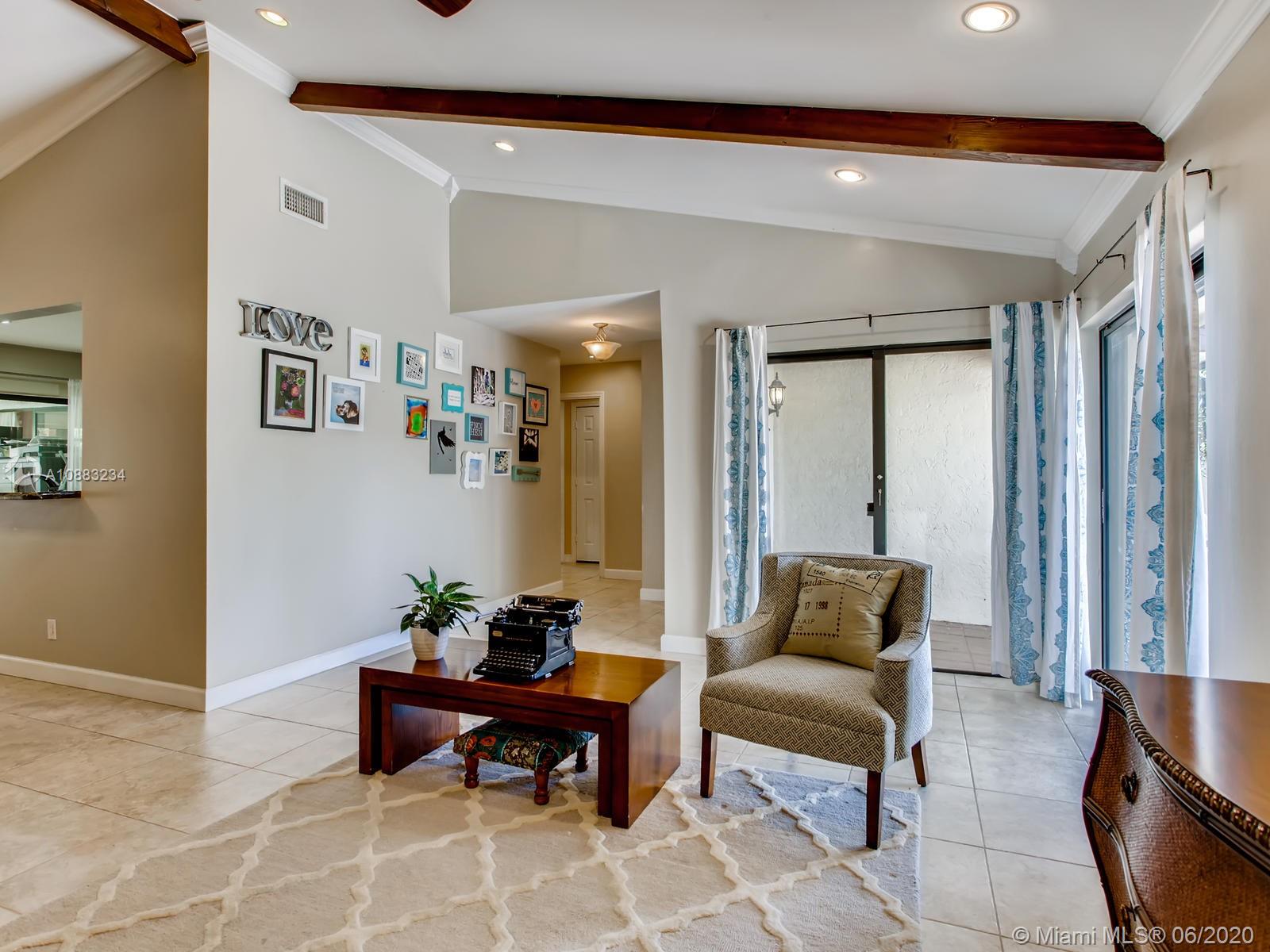 6614 Tiburon Circle Boca Raton, FL 33433 - Photo 4 of 18 Gallery Image 4