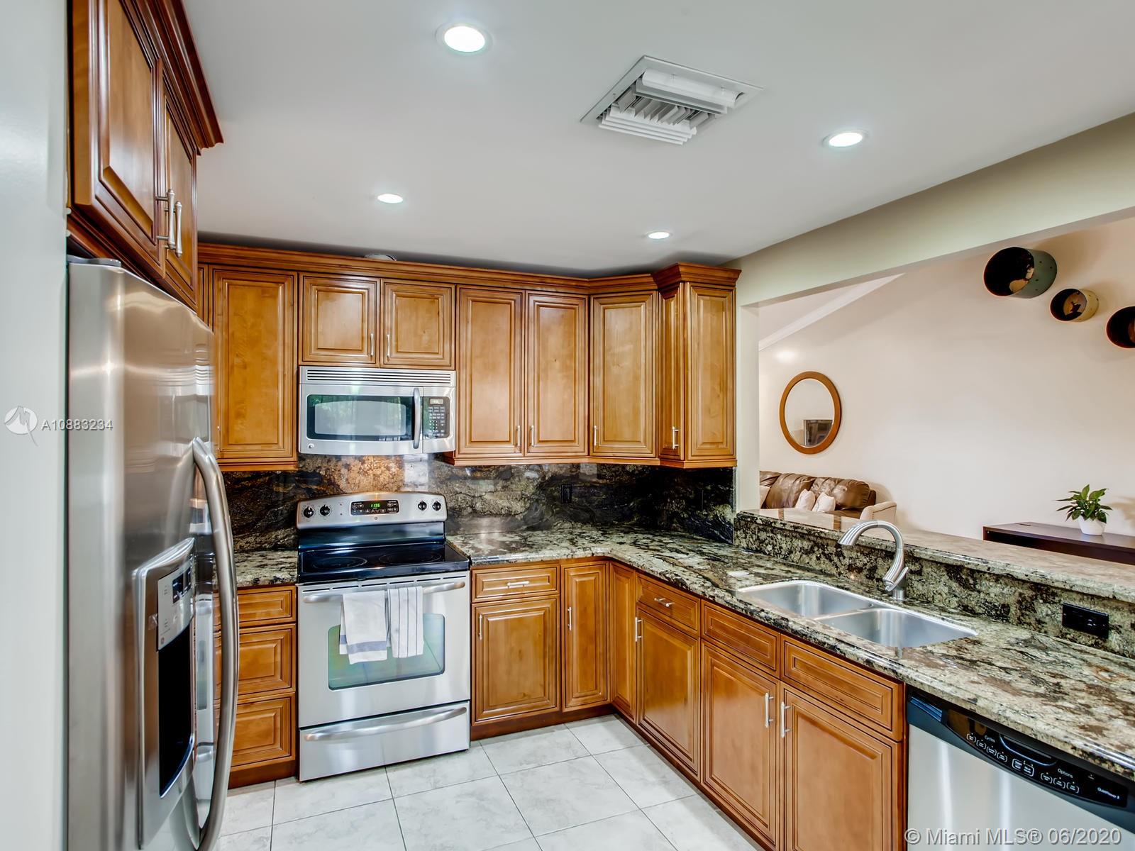 6614 Tiburon Circle Boca Raton, FL 33433 - Photo 6 of 18 Gallery Image 6