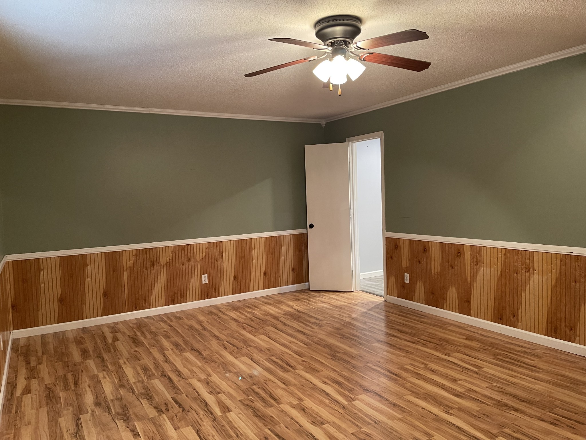 312 Gentry Street Tullahoma, TN 37388 - Photo 14 of 29 a view of entryway with wooden floor