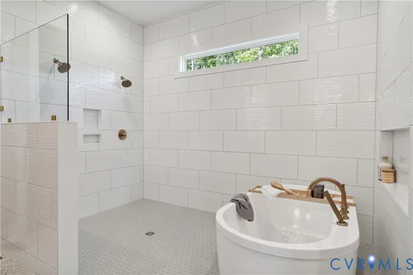 $899,550 | 3303 Sandy Hook Road, Sandy Hook, VA 23153