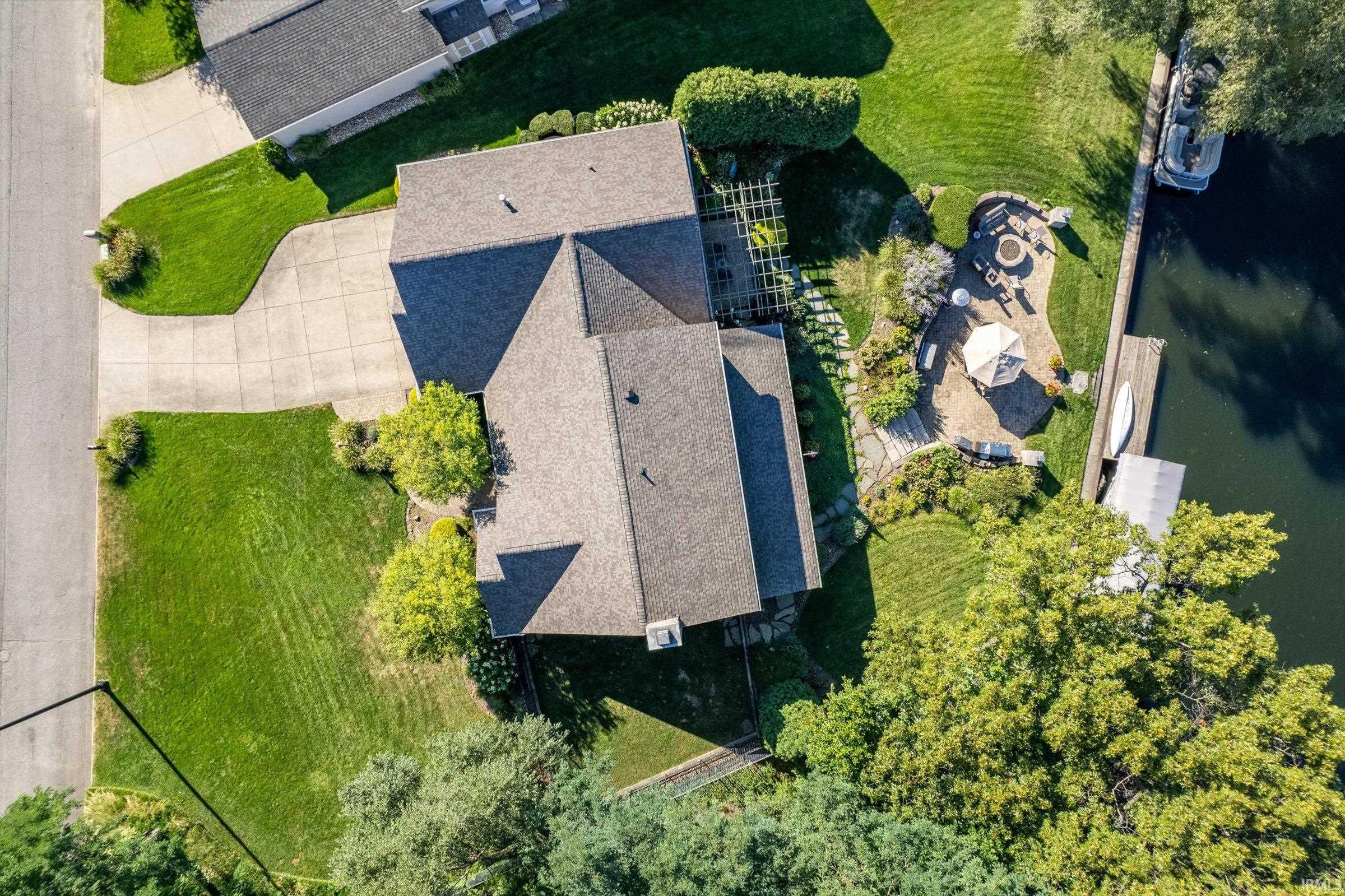 4320 Cottage Avenue Mishawaka, IN 46544 - Photo 11 of 36